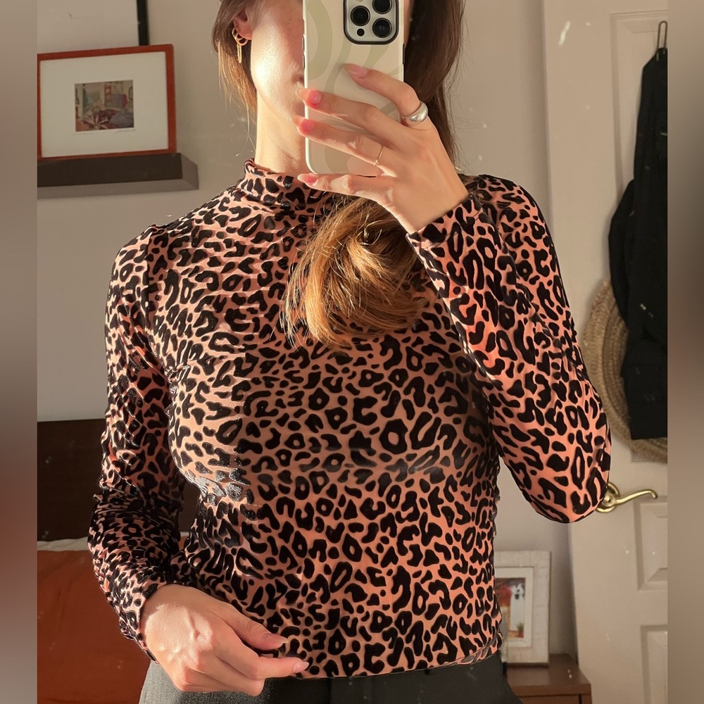 Oak + Fort Leopard Print Mock Neck Top